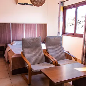 Lakis Court Apartmán