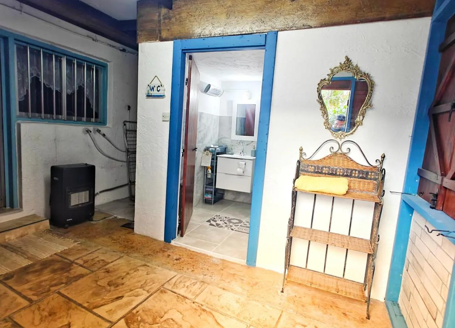 Mamas Summer House Larnaca 0*,  Cypern