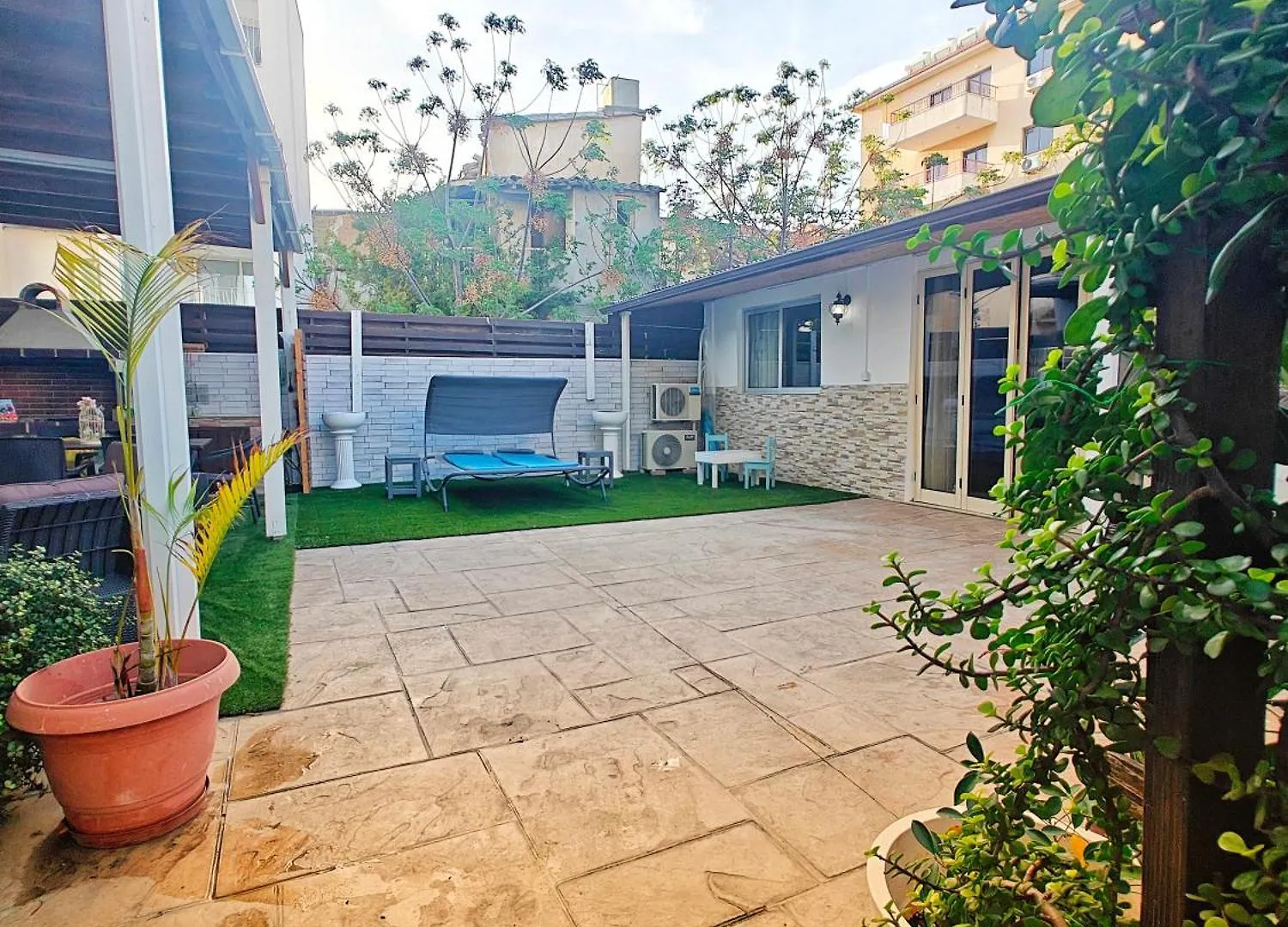 Feriehus Mamas Summer House Larnaca